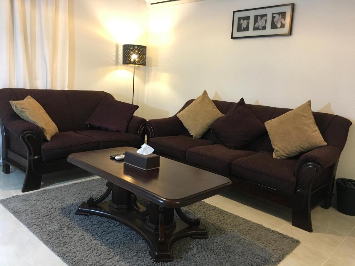קהיר Al-Rehab Luxury Apartment Families Only מראה חיצוני תמונה